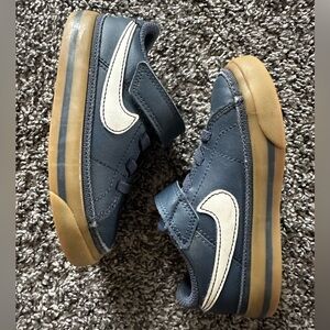 Nike Court Lagacy Toddler Size 8